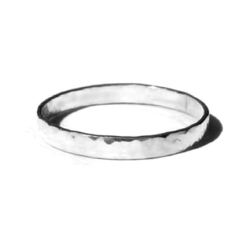 Gnoes | Ring gehamerd breed sterling zilver