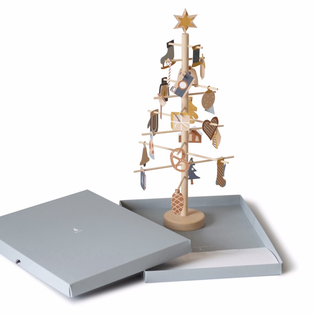 Advent tree | Jurianne Matter