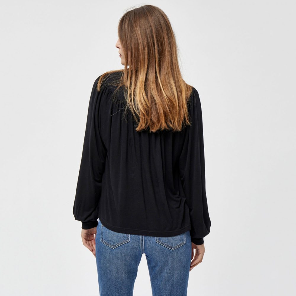 Black Rosalinda Blouse I Peppercorn