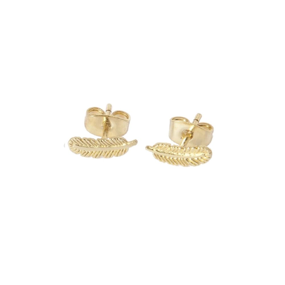 Little Feather Stud Earring Gold Plated | Betty Bogaers