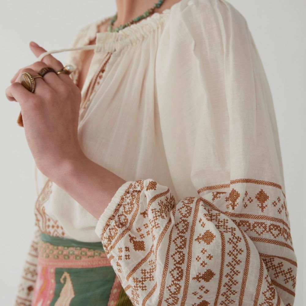 Mina Blouse Ecru | Maison Hotel