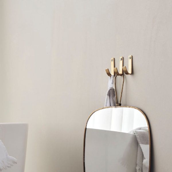 Hook Thapsus Brushed brass finish | Meraki