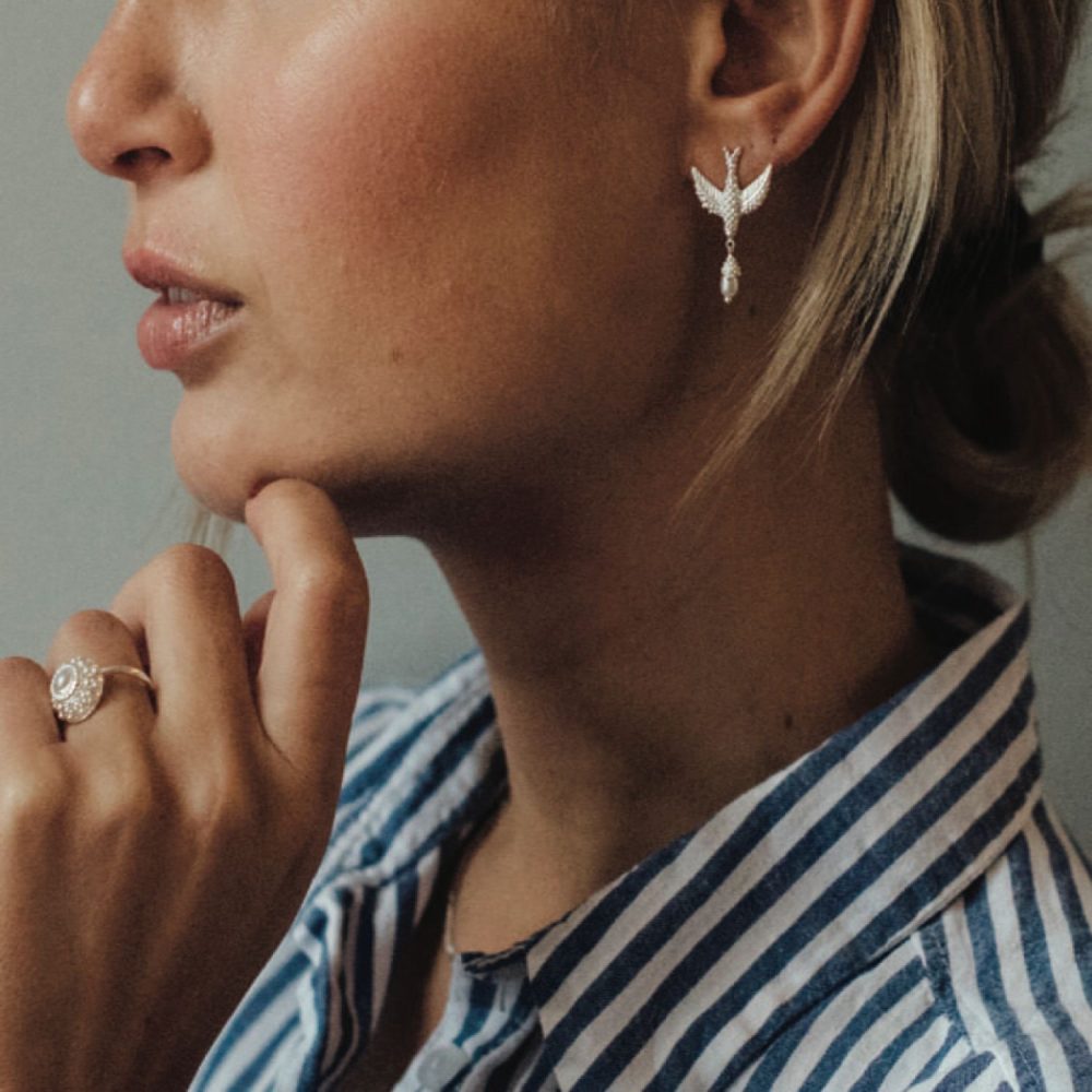 Bird Pearl Earring Silver | Betty Bogaers