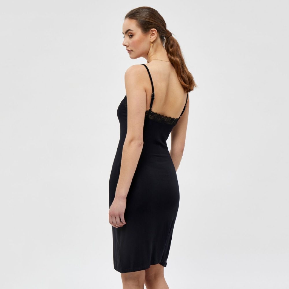 Rosalinda Lace Dress Black | Peppercorn