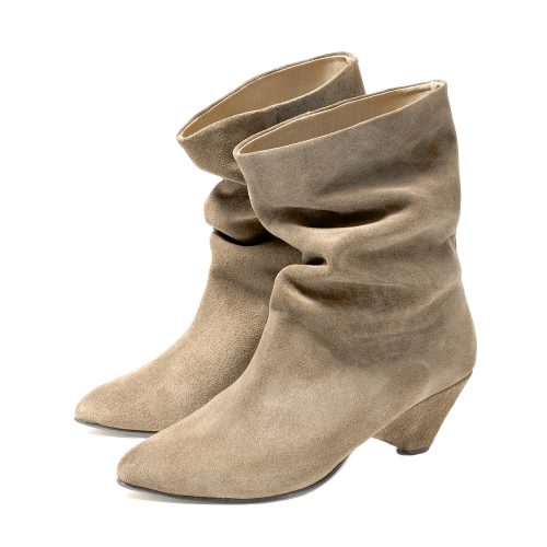 Vully Triangle Calf Suede Mushroom | Anonymous