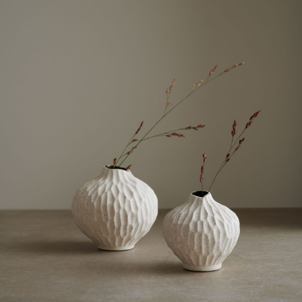 Vase Line M Sand White Cut | Lindform