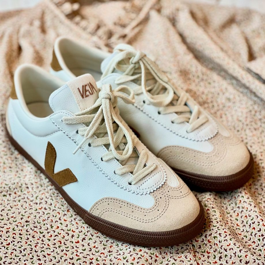 Volley Leather White Tent Bark | VEJA