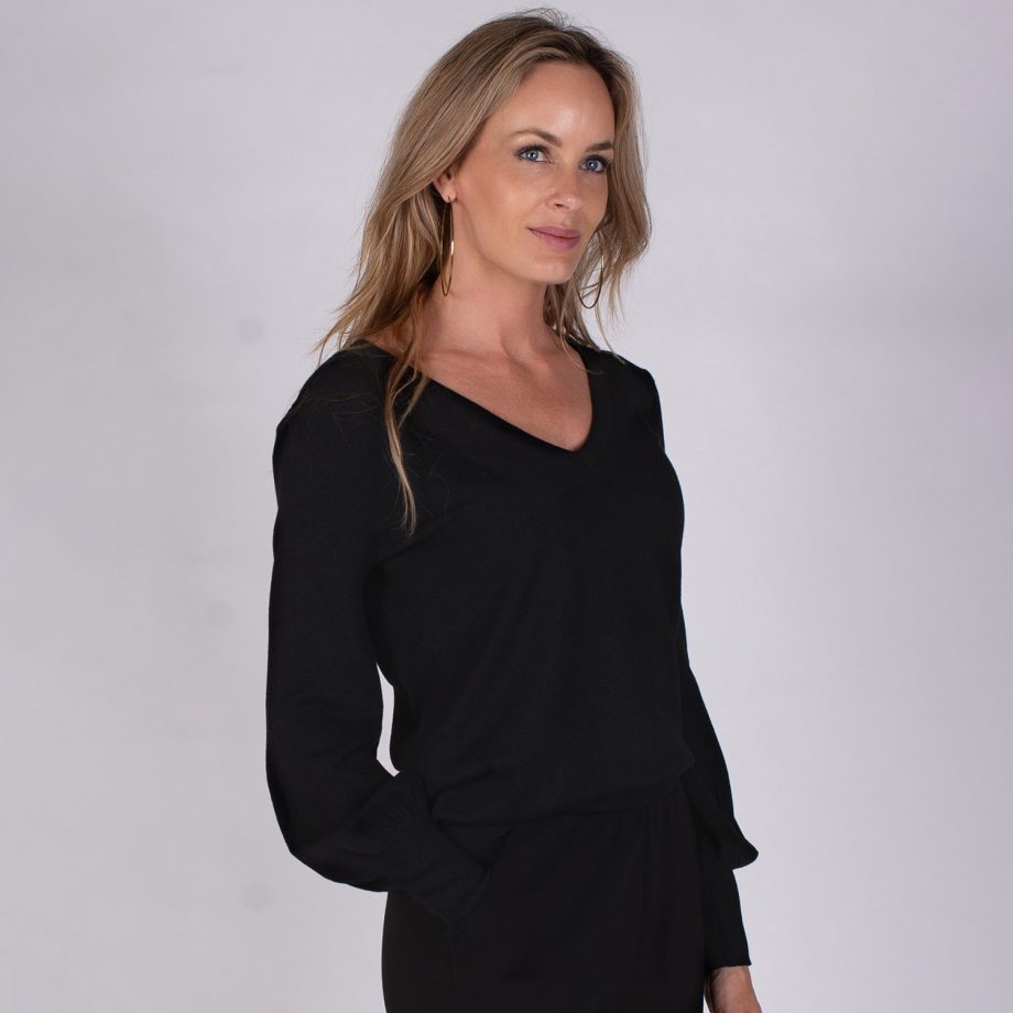 Split Trui Black | The Clothed