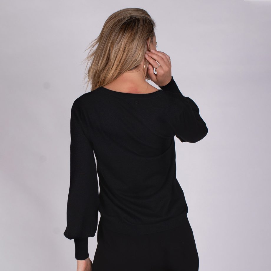 Split Trui Black | The Clothed