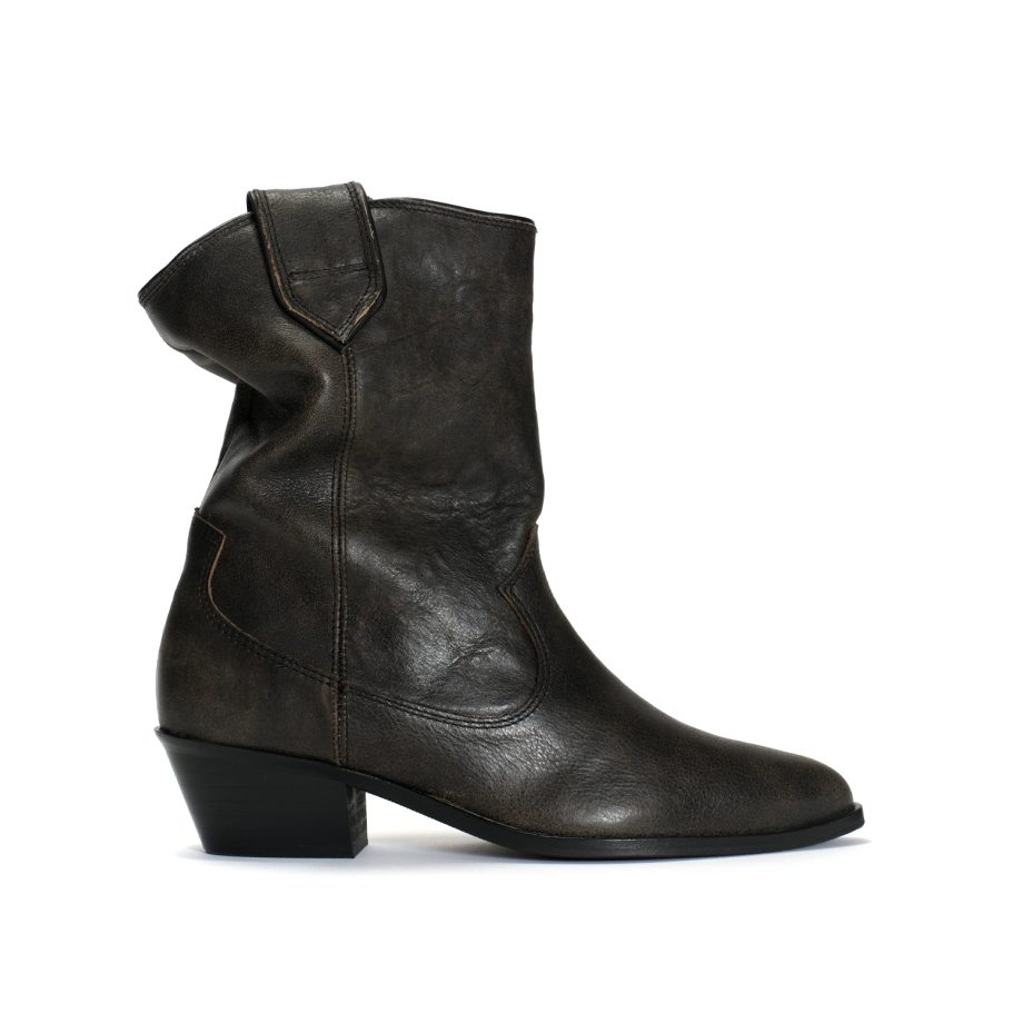 Saseline 25 Distressed Vegetable Tanned Calf Off Black | Anonymous