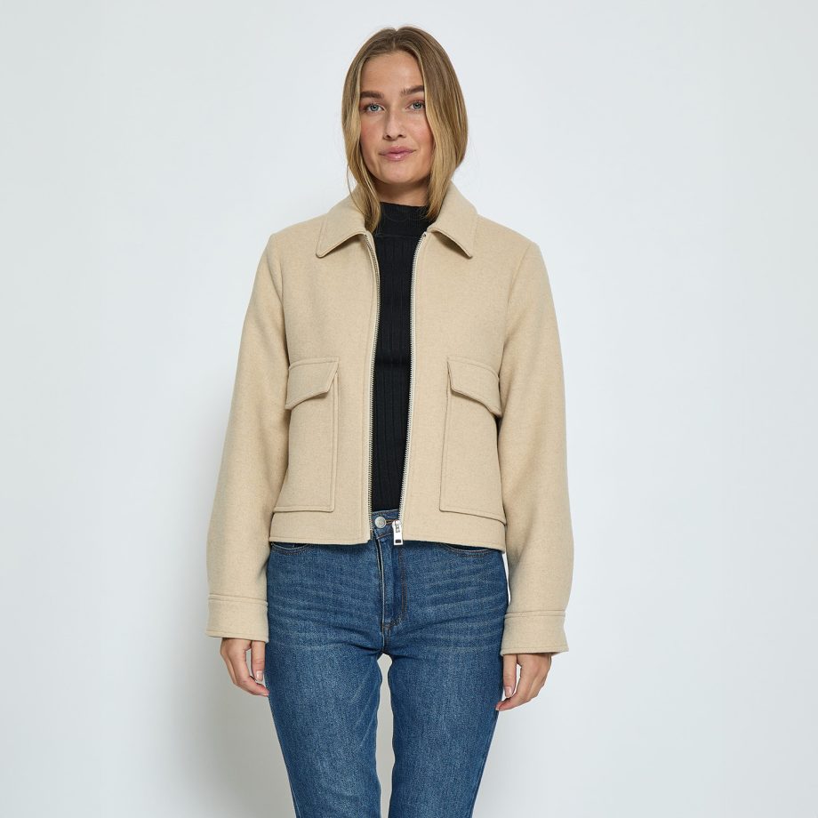 Freja Short Wool Jacket Fog Sand | Minus