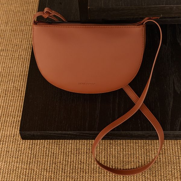 Farou Shoulder Bag Carnelian | Monk&Anna