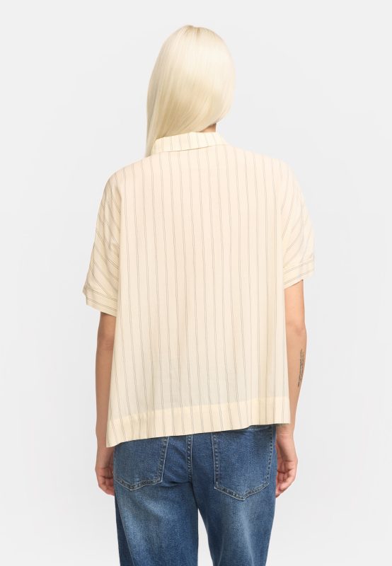 Margot Freedom Striped SS Shirt Striped Black and Arctic Wolf |