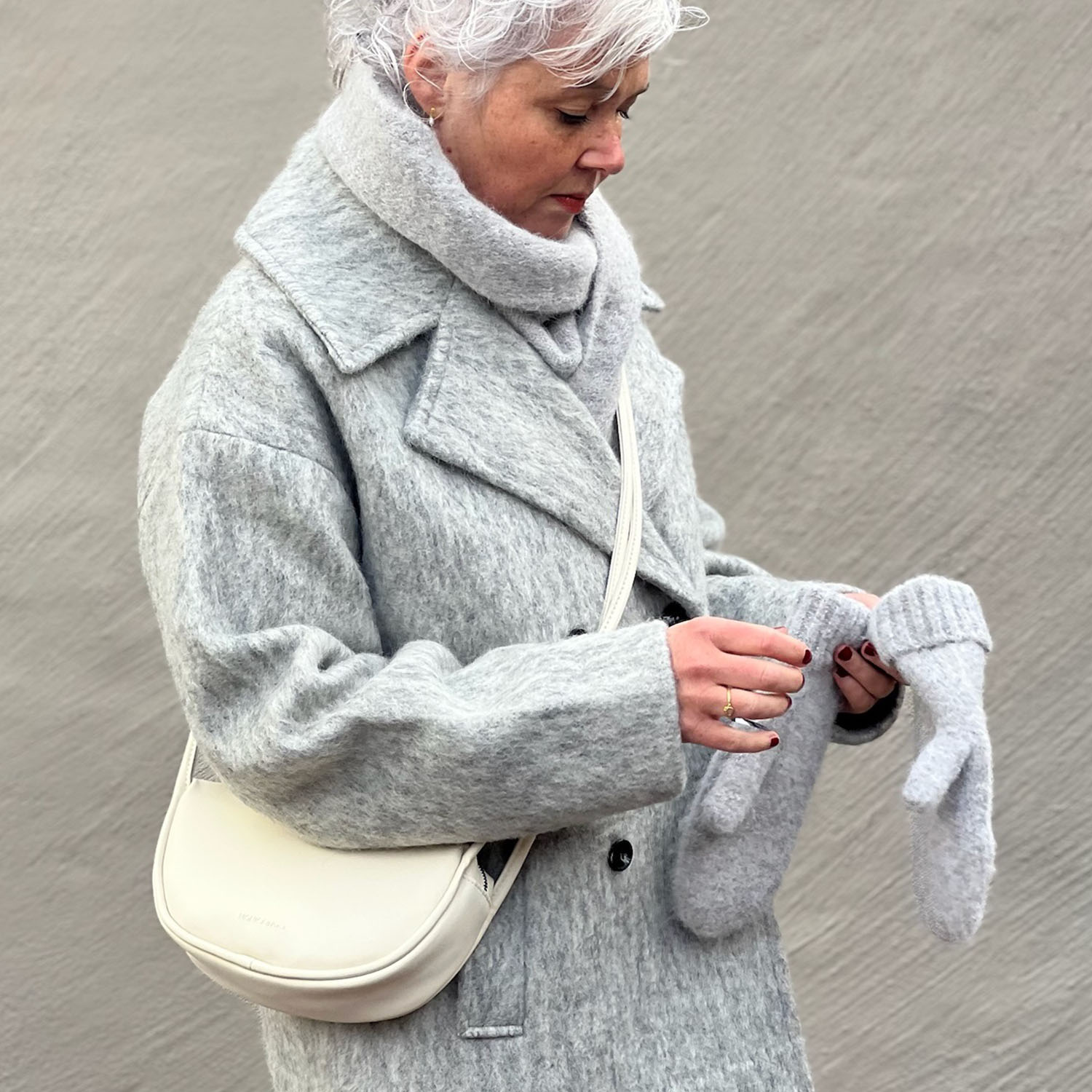 Sajeanne Mitten Light Grey Melange | Samsoe Samsoe