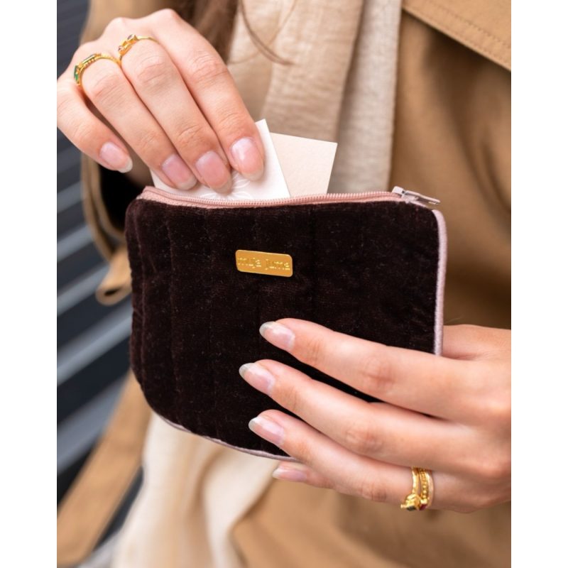Jewelry pouch small deep brown velvet | Muja Juma