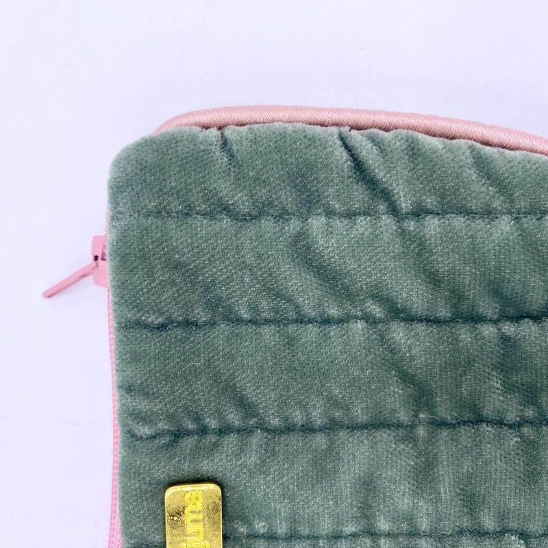 Jewelry pouch small sage green velvet | Muja Juma