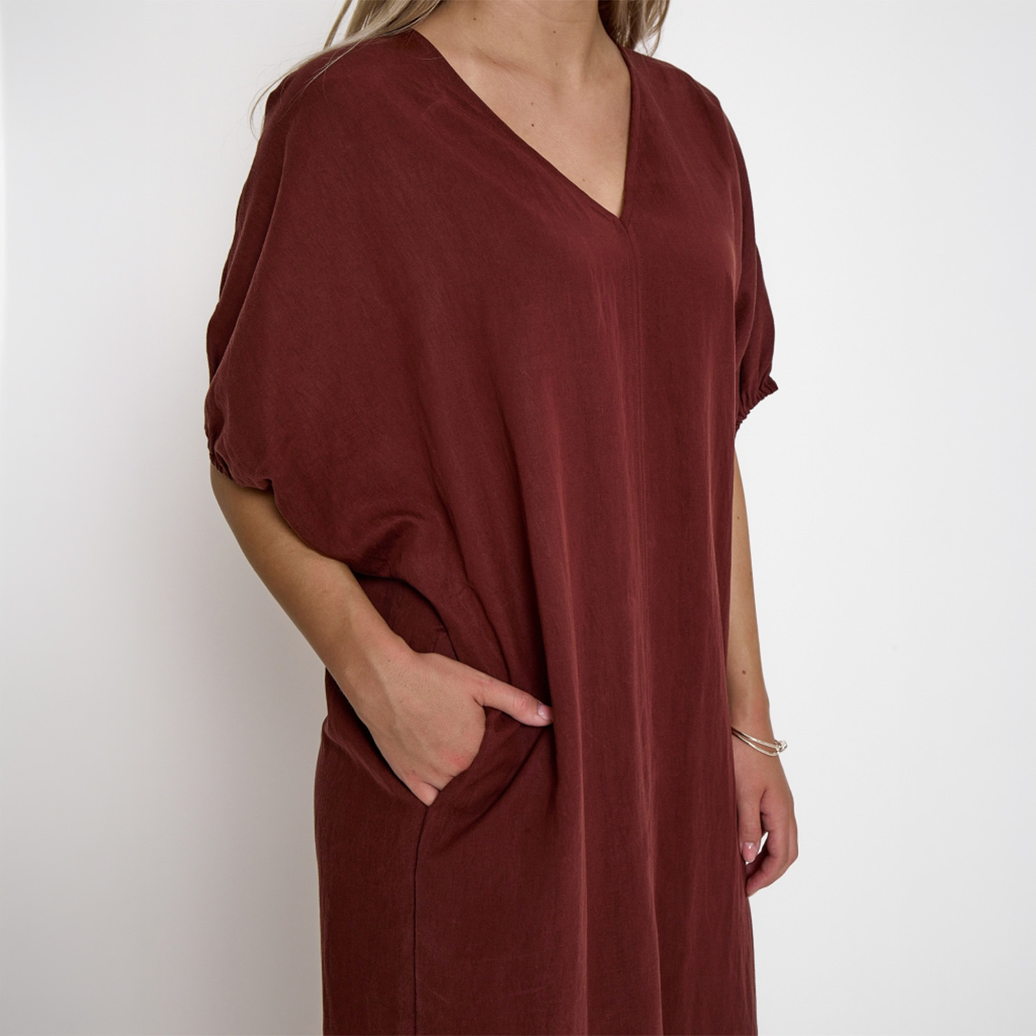 Rebecca Dress Maroon Red | Peppercorn