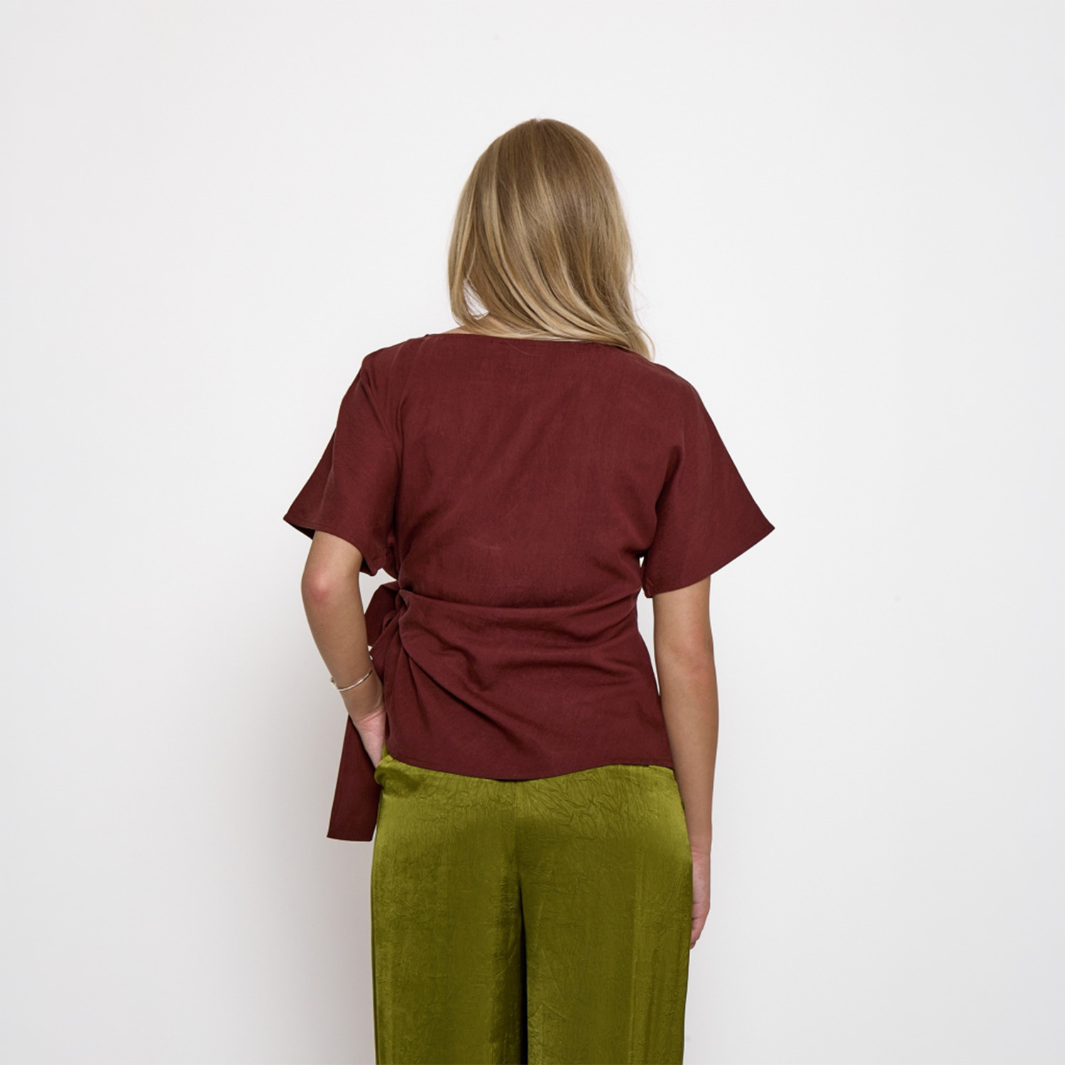 Rebecca Blouse Maroon Red | Peppercorn