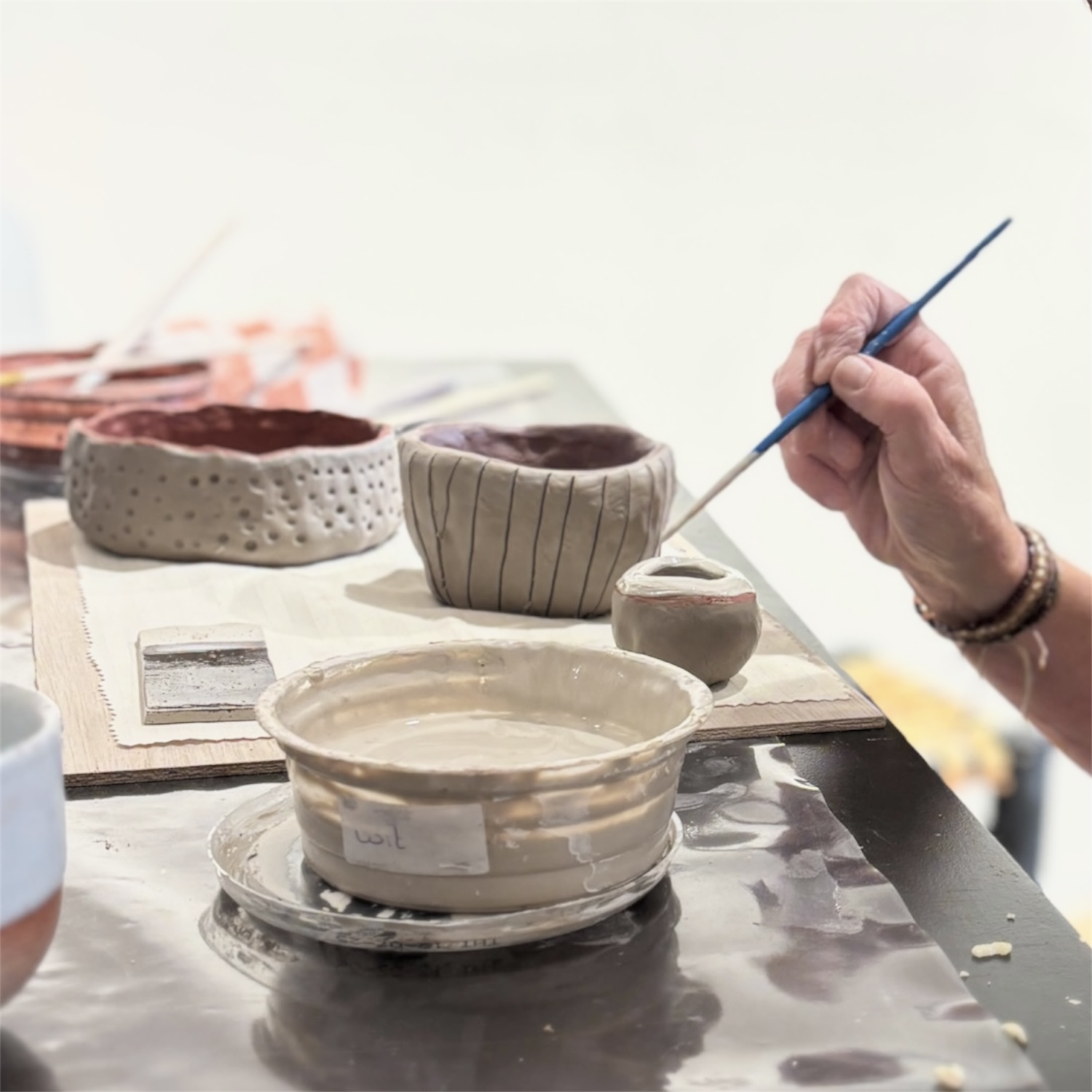 https://radijsconceptstore.nl/product/zaterdag-28-november-2026-workshop-handvormen-licht-luiden/